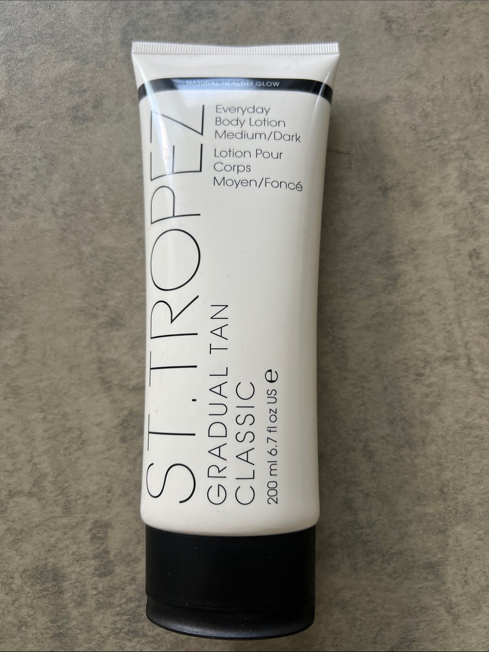 St. Tropez Gradual Tan Classic Body Lotion - White & Black